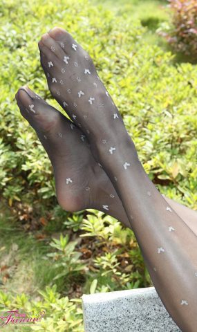 Fannie芬妮每足园 No.156 黑丝特辑 [67P]