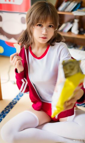 小仓千代w  – 运动服[9P]