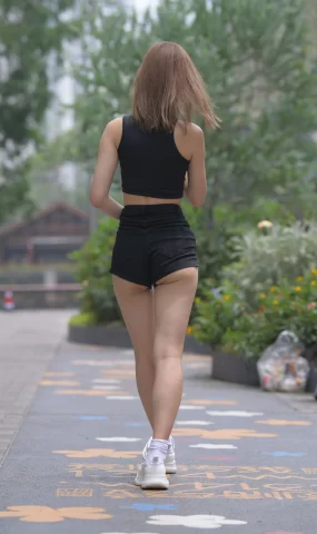 唯美街拍 NO.991 黑色牛仔热裤美女（四） [97P]