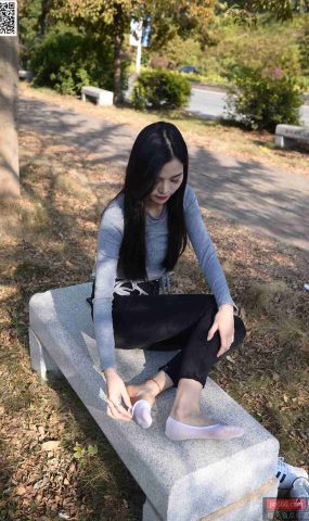 [只糖棉袜]NO.143 文文 深秋和冬天是个告别的好季节[228P]