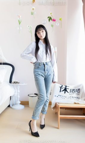 [BoBoSocks袜啵啵]NO.559 甜甜圈-高跟鞋、短肉丝、垫脚半蹲半脱袜子剧情[106P]