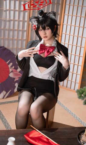 屿鱼  – 蔚蓝档案 春日椿 导游[39P]