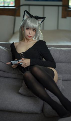 樱岛嗷一 – 黑猫针织衫连体衣[57P]