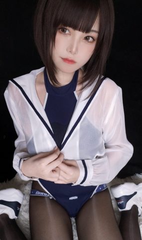 萌系小解解 蜜汁猫裘 – 水着 [34P]