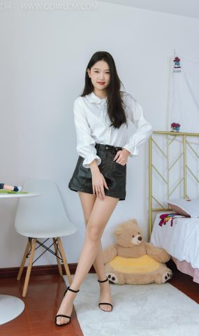 勿恋传媒 NO.1680 小竹-云端下起舞[150P]