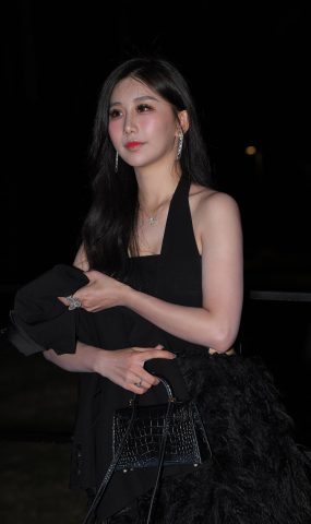 精选街拍作品 NO.1856 高跟凉鞋大白腿[72P]