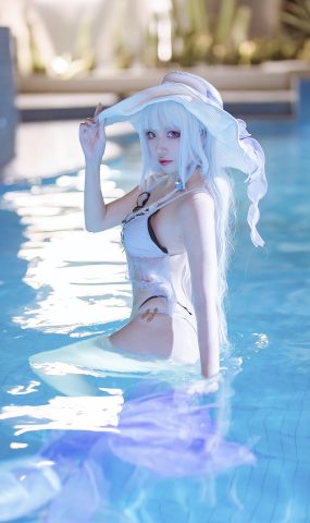 人气Coser二佐Nisa 碧蓝光辉泳装 [26P]