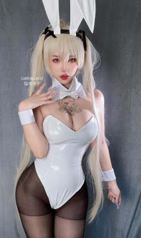 狐洛洛子  – 兔女郎[17P]