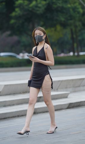 唯美街拍 NO.265 妩媚少妇开叉到腰的超短裙（5） [100P]