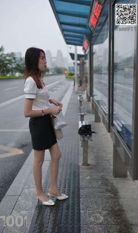 [IESS异思趣向] 一千零一夜 NO.002《等公交》在现浏览