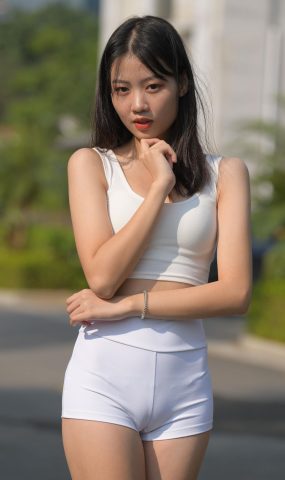 魔镜街拍 NO.050 街拍白色热裤高跟 [50P]