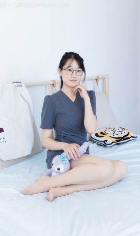 勿恋传媒 NO.2466 小椿-三双高跟鞋、薄肉丝、裸足[150P]