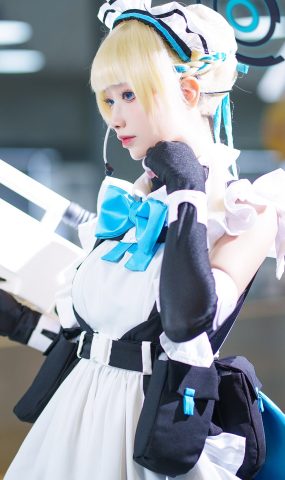 大大卷卷小卷 – 碧蓝档案飞鸟马时 短女仆[27P]