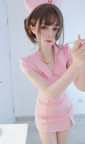 Coser小解解白银 – 夜间的私人互士 [24P]