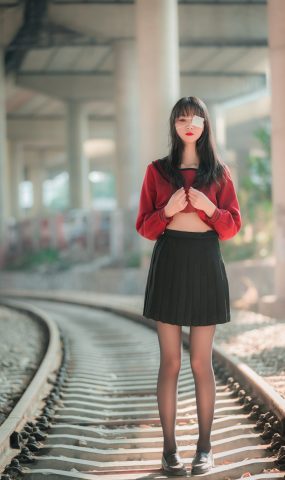 西瓜 – 铁轨[47P]