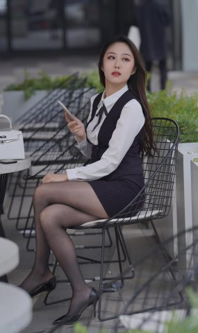 唯美街拍 NO.1220 牛男街拍 和漂亮女职员的下午茶时光 （5）[63P]