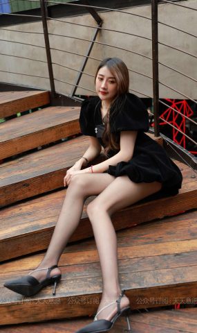 [IESS异思趣向] 2021.07.06 丝享家853：夏夏《长腿黑天鹅》[88P]