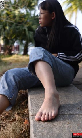 [只糖棉袜] NO.125 小歪 十一月，再见!十二月，你好 在现浏览