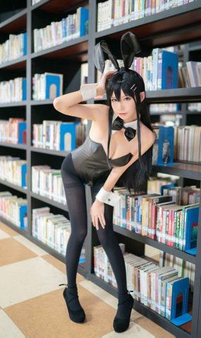 人气动漫Coser@爱老师_PhD 兔女郎學姐 在现浏览