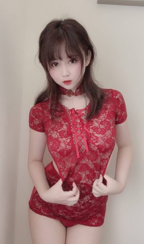 是依酱吖 – 红色旗袍