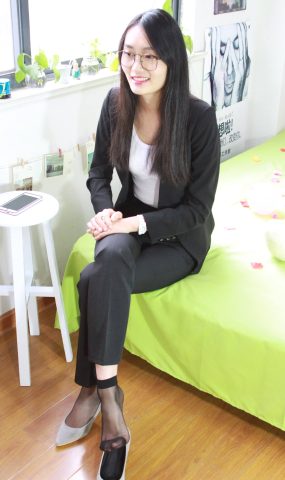 自由摄影 No.025 马上就要踏入社会的小解解一身职业装清爽美丽 [91P]