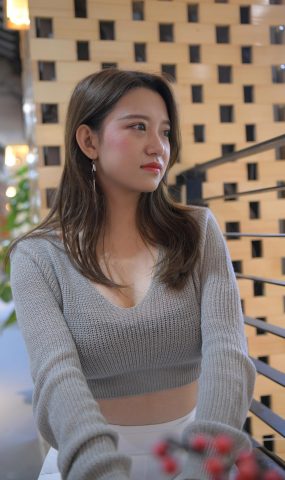 唯美街拍 NO.1130 白色仅身裤大长腿美女 (5) [84P]