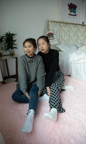 勿恋传媒 NO.657 闺蜜-雪里双生 (1) [84P]