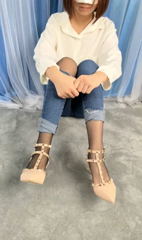 三禾摄影 NO.041 牛仔裤 黑丝 帆布鞋 高跟[169P]