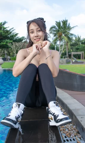 唯美街拍 NO.1068  逆光 (1) [84P]