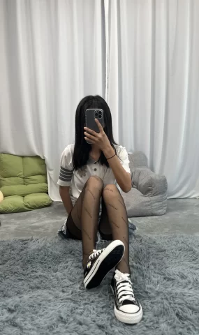 三禾摄影 NO.061 字母黑丝 帆布鞋[123P]