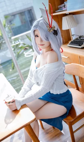 Quan冉有点饿  – 原神 申鹤同人礼服[20P]