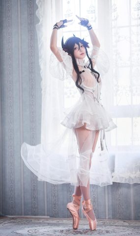 动漫博主阿包也是兔娘  明日方舟 伊内斯芭蕾 [12P]