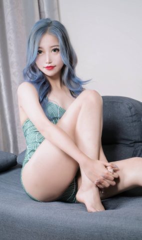 eloise软软 – 泳衣[16P]