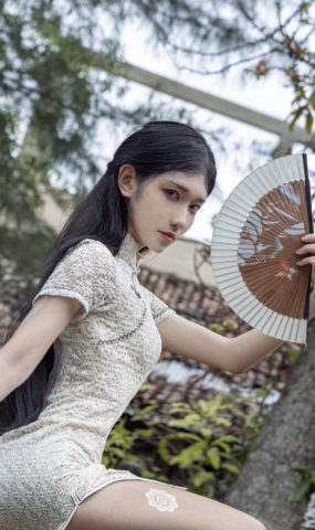 南桃Momoko – 白旗袍[11P]