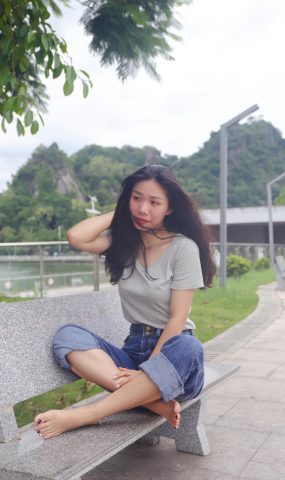 [Pary学生模拍] No.031 小允牛仔裤精致美甲红润脚底 [144P]