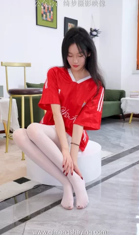 绮梦摄影 2026.07.17 NO.690 小艺 珍藏无修无水印版[105P]