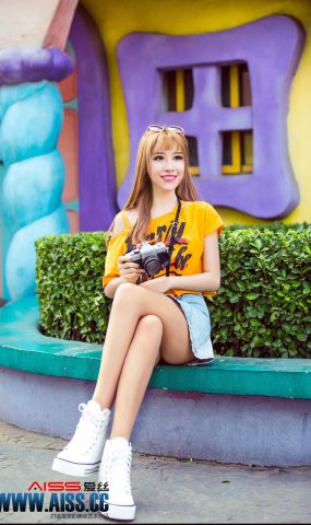 [AISS爱丝]写真 NO.071 何冉的假期2[79P]