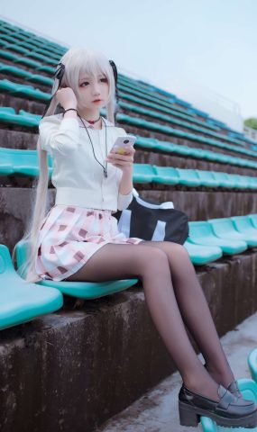 清纯少女 五更百鬼 校服穹