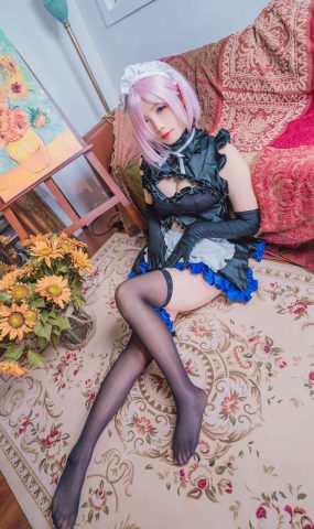 动漫博主墨玉-M – 玛修女仆 [40P]