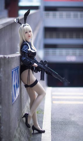 南宫作品 兔女郎