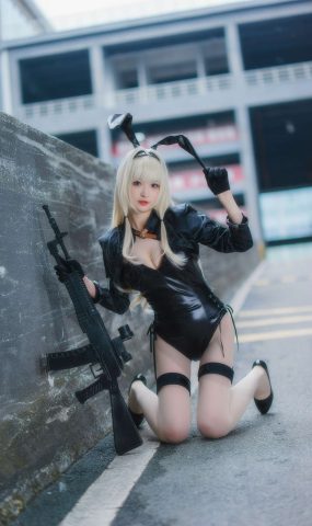 南宫作品 兔女郎1