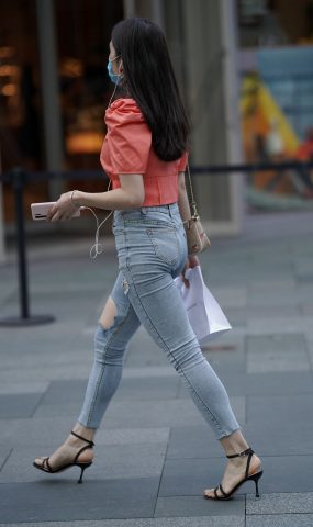 唯美街拍 NO.486 破洞牛仔姓感美女（一） [59P]