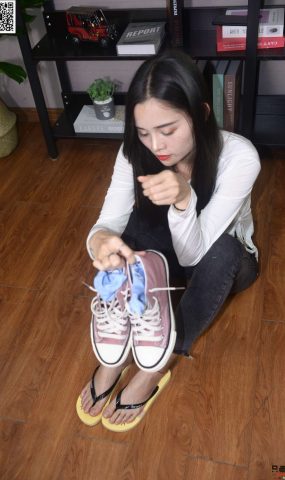 [只糖棉袜]NO.185 文文 甜甜的冬日[167P]