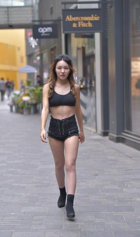 精选街拍作品 NO.1570 红石街拍作品 – 身材火辣黑色小热裤[24P]