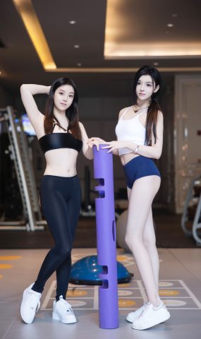 豆瓣酱 & 加朵 – 双人健身房[28P]