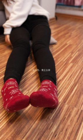 [青丘女神] 082 2017.12.24 秋秋 居家棉袜过圣诞 [66P]