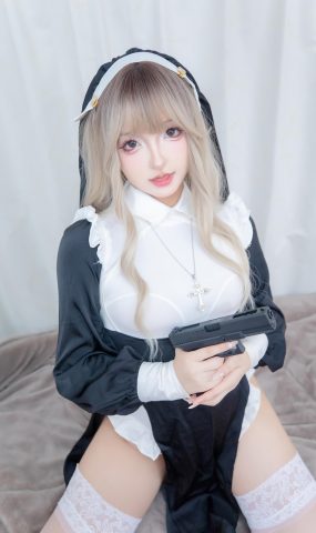 神楽板真冬 NO.243 – 战斗修女[50P]