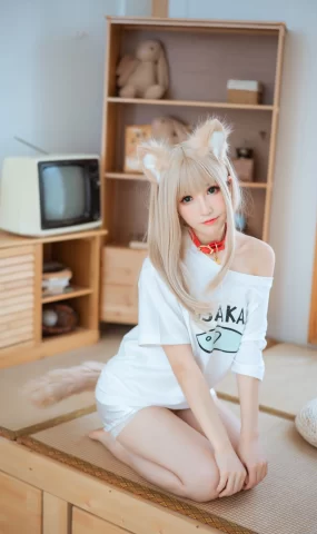 Coser衣衣 原猫娘 黄豆粉 [21P]