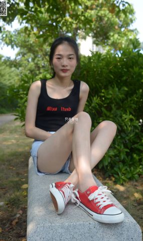 只糖棉袜 NO.492 陆佳 – 时光深处 [64P]