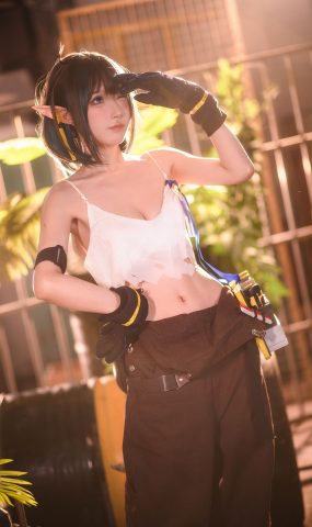 动漫博主阿包也是兔娘 – 明日方舟 森蚺 [26P]